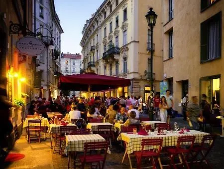 公寓 The Black And White House - Quadrilateral *